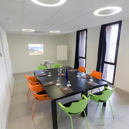 Hotel Le Nex2 Tarbes
