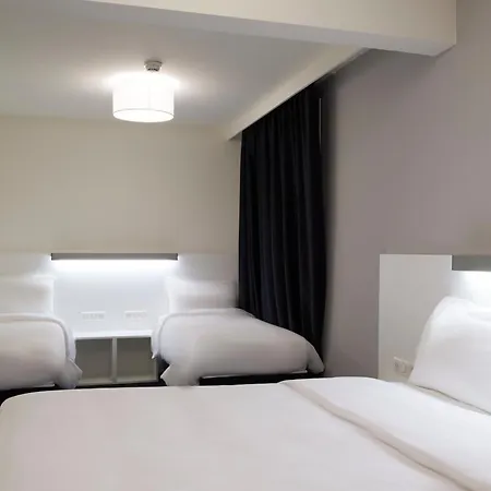 Le Nex2 Hotel 2*